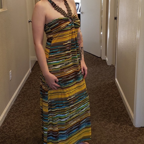 Dress - Picture 2 of 3